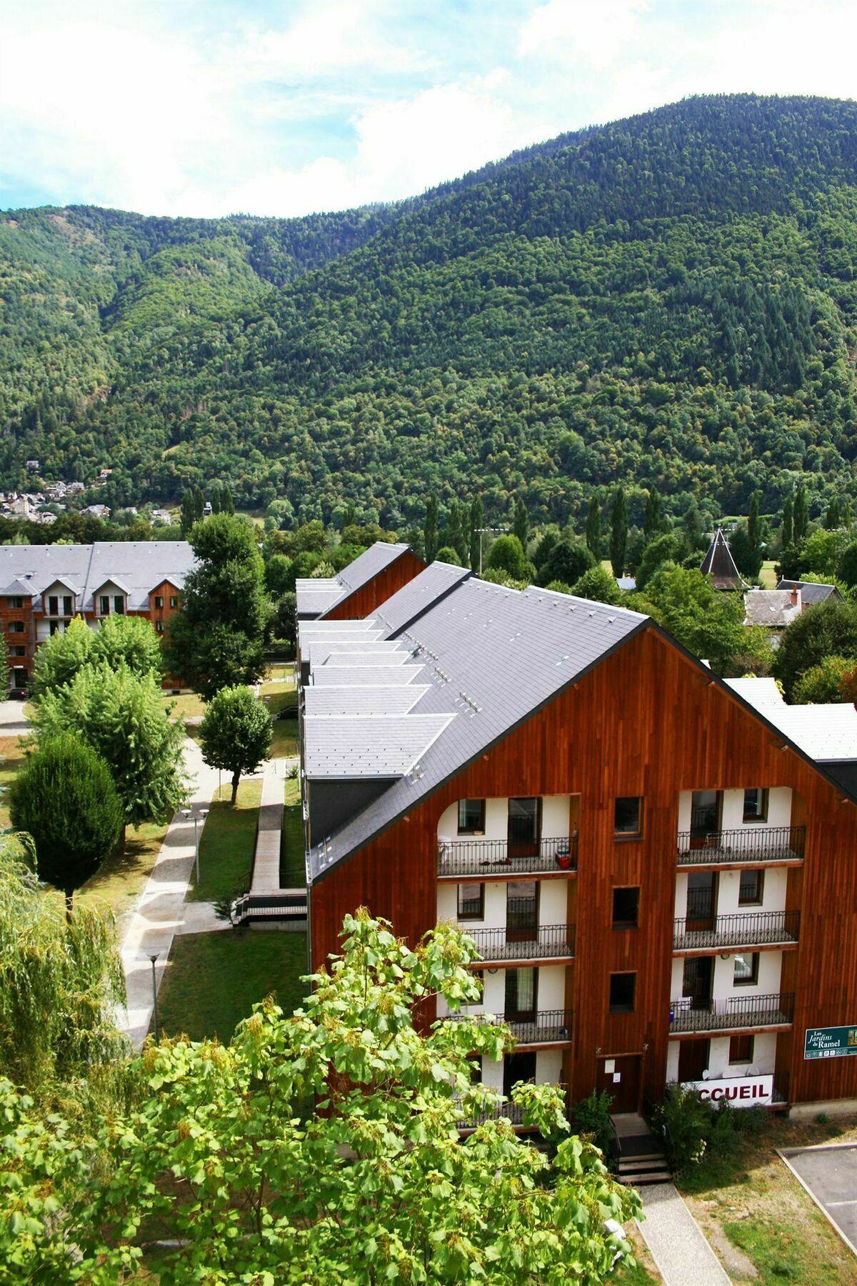 Residence Les Jardins De Ramel By Popinns Bagneres-de-Luchon Luaran gambar